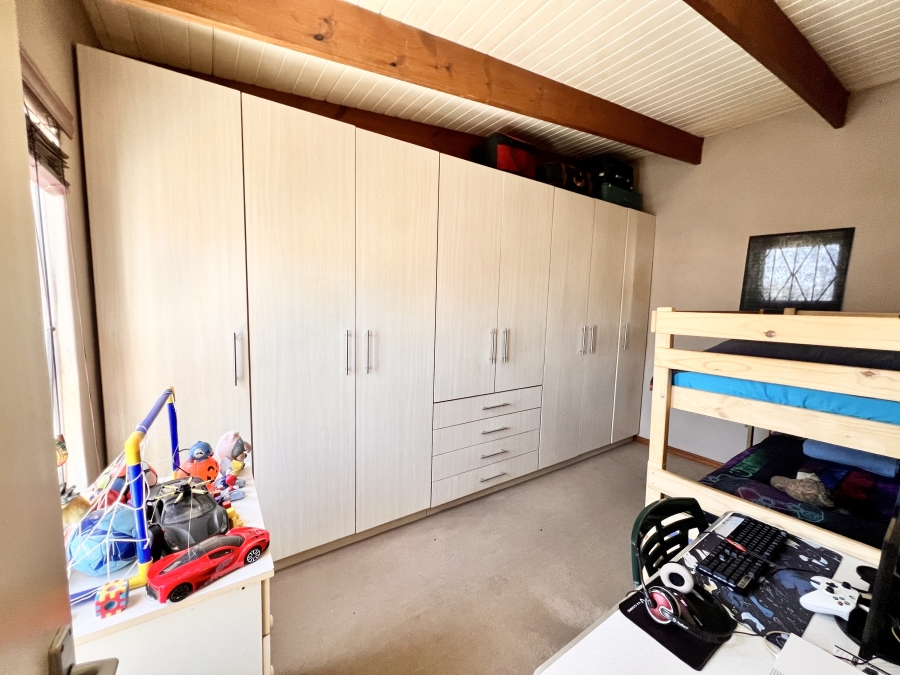 3 Bedroom Property for Sale in Ruyterwacht Western Cape